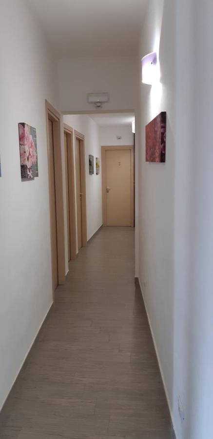 Airport Home & Bringo Car Rental Carini Exterior foto