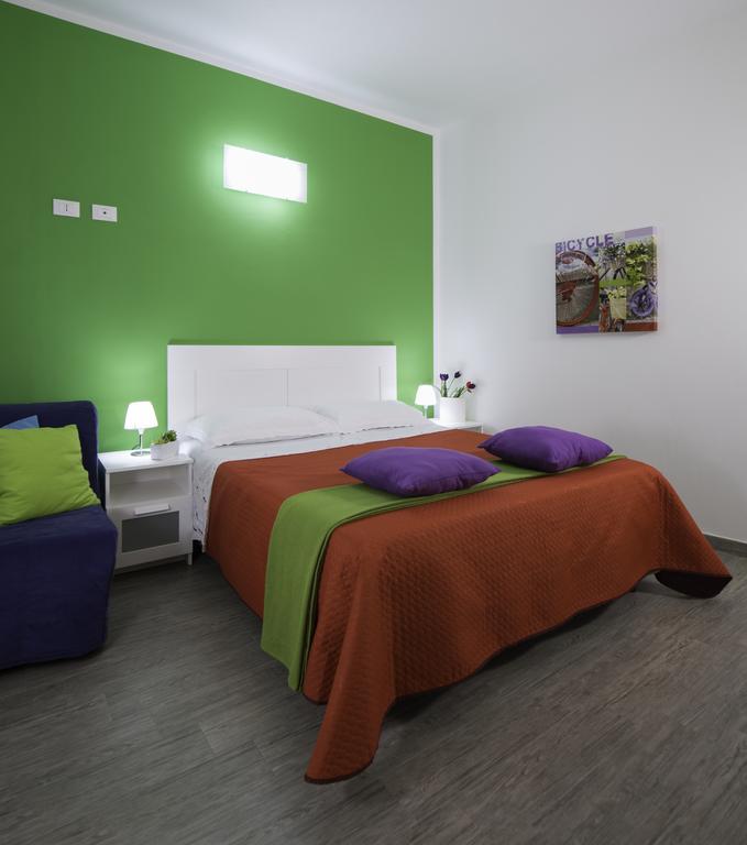 Airport Home & Bringo Car Rental Carini Zimmer foto