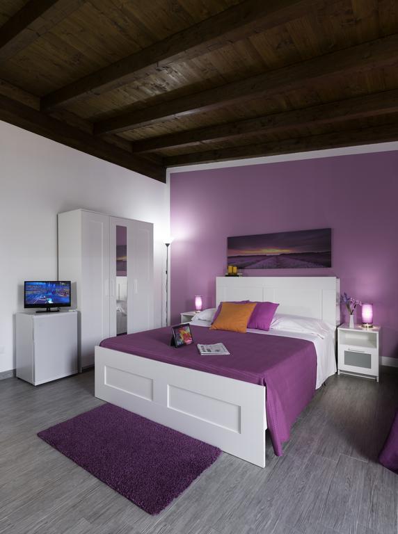 Airport Home & Bringo Car Rental Carini Zimmer foto